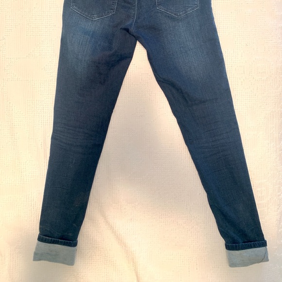 Lola Yoga Skinny Jeans - Picture 2 of 5